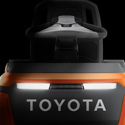 Vorderansicht des Toyota Optio Niederhub-Kommissionierstaplers