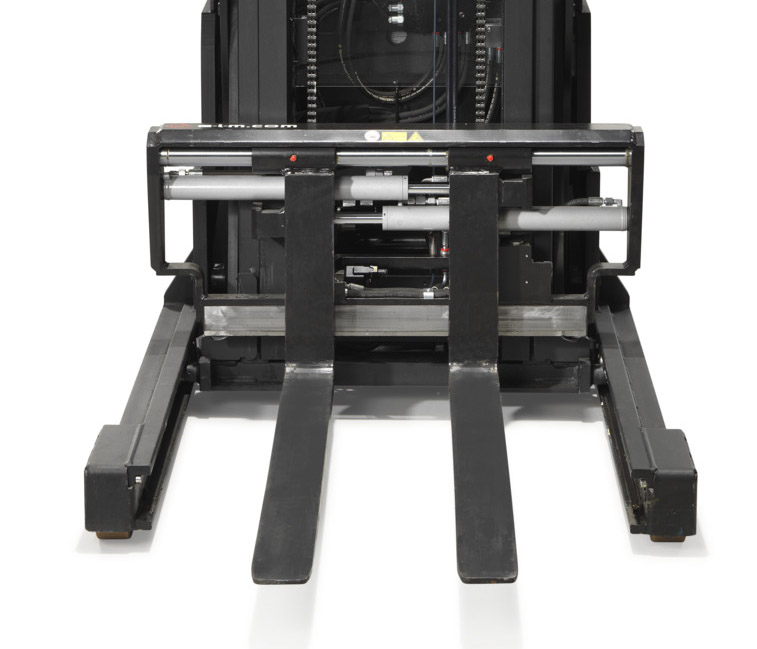 Toyota BT Staxio SPE120XR mit Zinkenverstellvorrichtung